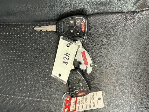 Used 2012 Jeep Liberty Limited Jet w/ Chrome Accents Group image 30