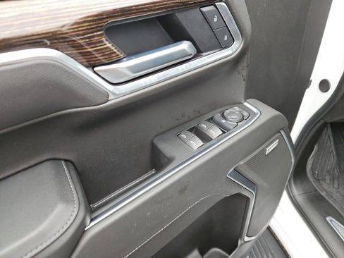 Used 2025 GMC Sierra 1500 Elevation w/ Preferred Package image 24