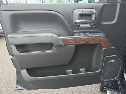 Certified 2019 GMC Sierra 2500 Denali image 26