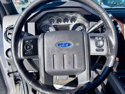 Used 2012 Ford F250 Lariat w/ Chrome Pkg image 15