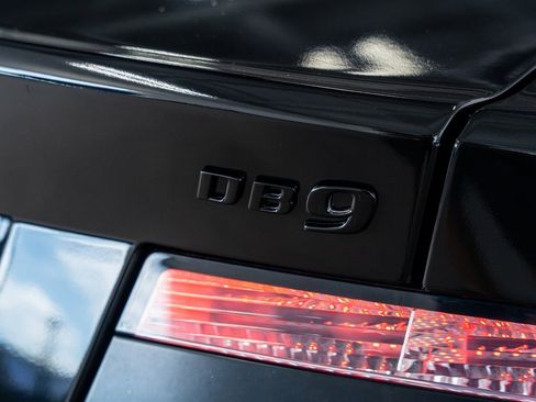 Used 2011 Aston Martin DB9 Coupe image 27