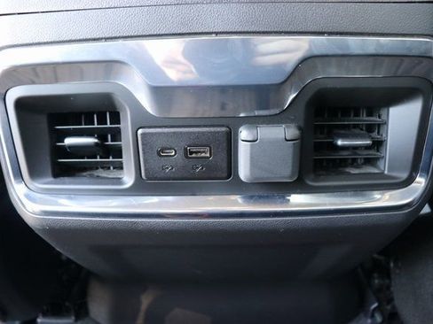 Used 2022 GMC Sierra 1500 Denali w/ Denali Premium Package image 16