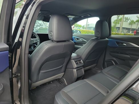 Used 2024 Chevrolet Equinox EV LT FWD image 14
