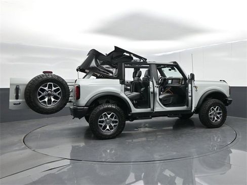 Used 2021 Ford Bronco Badlands image 69