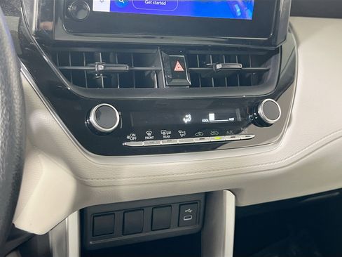 Used 2023 Toyota Corolla Cross L image 15