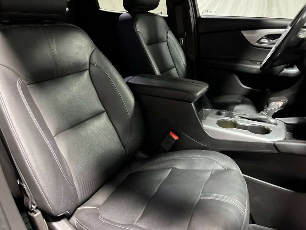 Used 2019 Chevrolet Blazer LT w/ Sun and Wheels Package FWD image 10