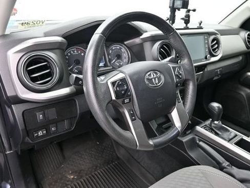 Used 2022 Toyota Tacoma SR5 w/ Technology Package AWD/4WD image 23