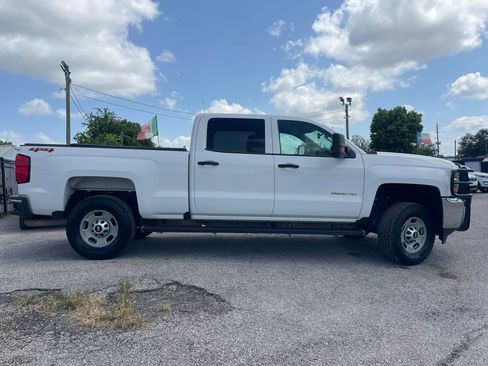 Used 2019 Chevrolet Silverado 2500 W/T w/ Snow Plow Prep Package AWD/4WD image 6