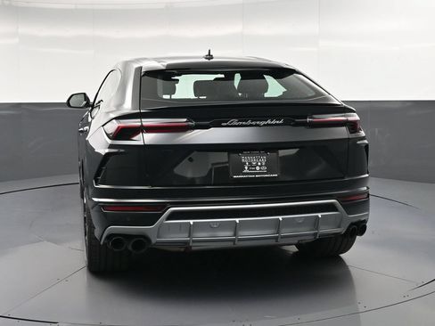 Used 2022 Lamborghini Urus AWD/4WD image 7