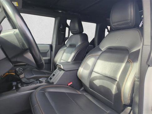 Used 2023 Ford Bronco Badlands image 18