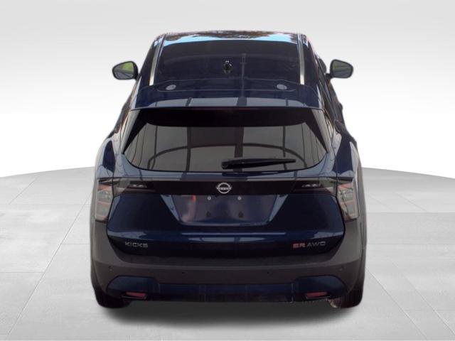 Used 2026 Nissan Kicks SR AWD/4WD image 6