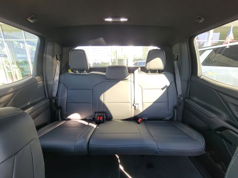 Used 2026 Chevrolet Silverado EV LT image 15