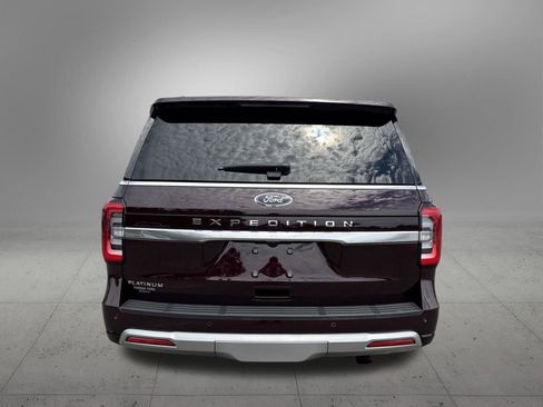 Used 2024 Ford Expedition Platinum image 8