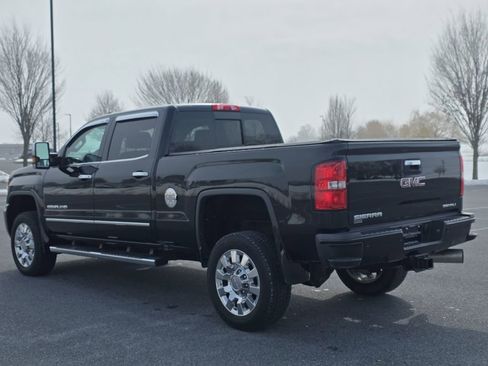 Used 2019 GMC Sierra 2500 Denali image 6