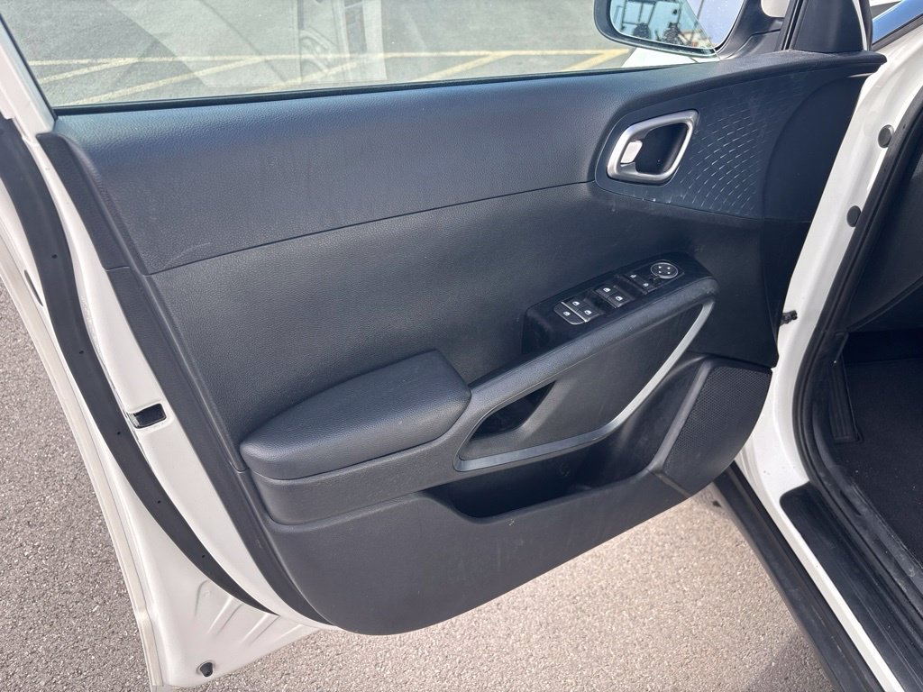 Certified 2023 Kia Soul EX FWD image 7