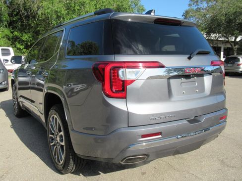 Used 2021 GMC Acadia Denali w/ Denali Technology Package FWD image 5