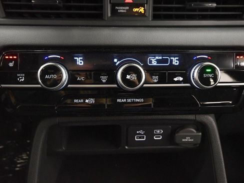 New 2025 Honda Pilot Sport image 22