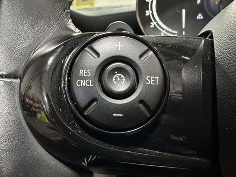 Used 2021 MINI Cooper S FWD image 25