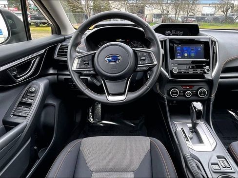 Used 2023 Subaru Crosstrek 2.0i Premium image 7