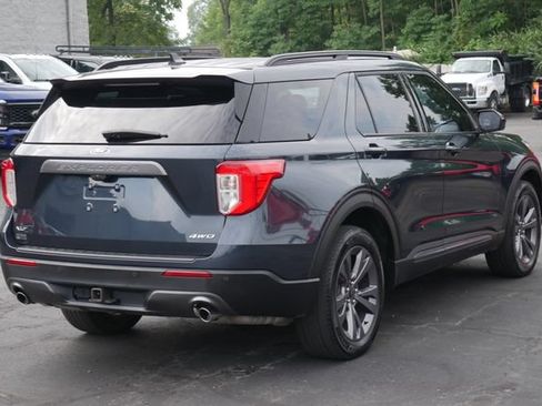 Used 2024 Ford Explorer XLT w/ Equipment Group 202A AWD/4WD image 12