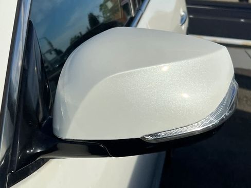 Used 2017 INFINITI QX50 AWD w/ Deluxe Touring Package image 9