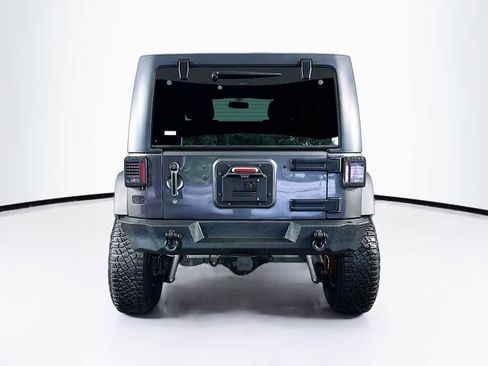 Used 2018 Jeep Wrangler Unlimited Sport S AWD/4WD image 5