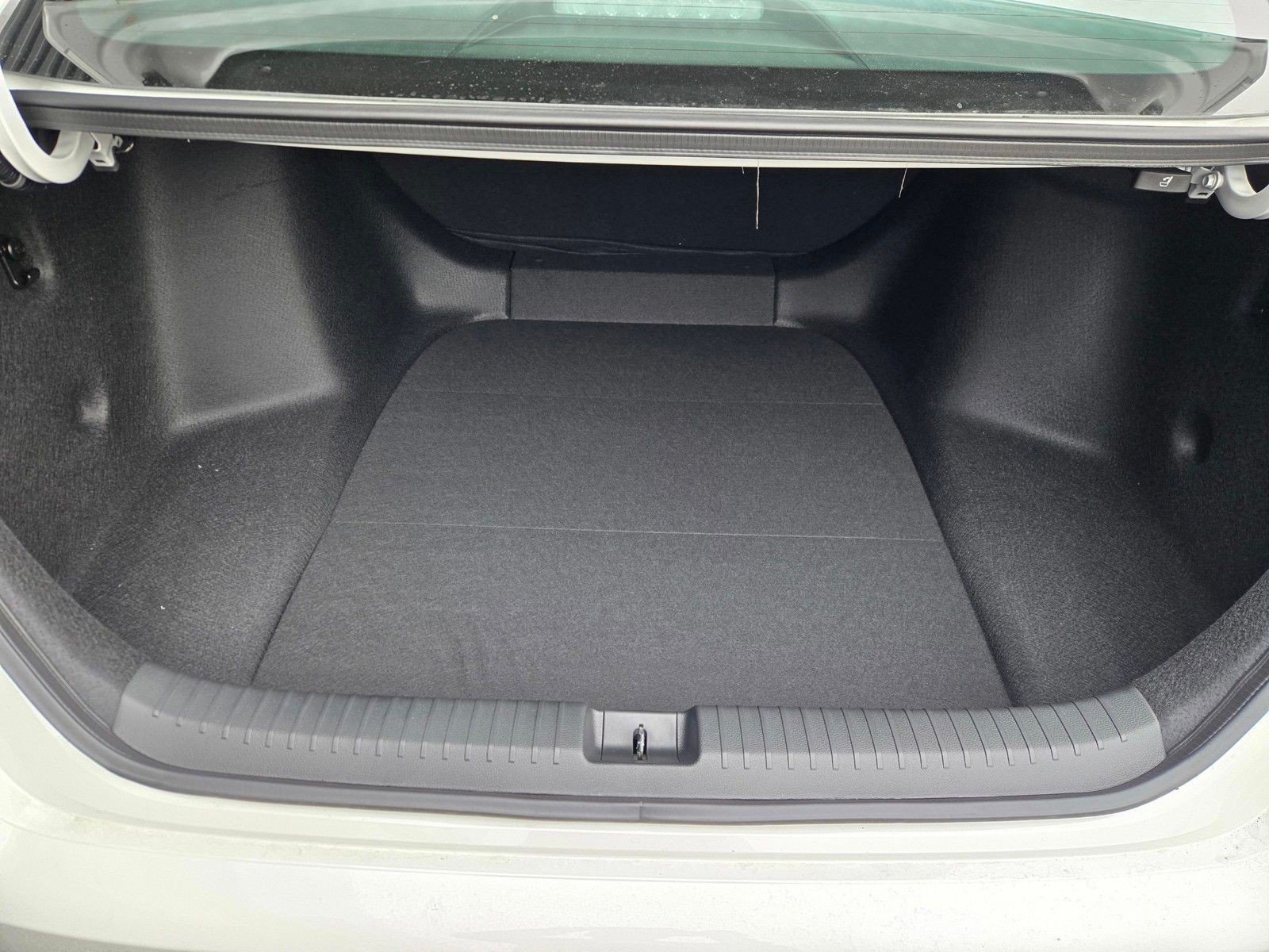 New 2026 Honda Accord LX image 28