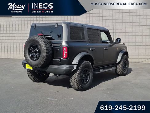 Used 2023 Ford Bronco Badlands w/ Sasquatch Package AWD/4WD image 8