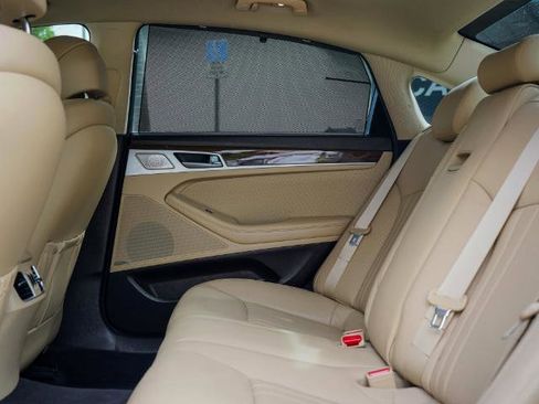 Used 2018 Genesis G80 3.8 w/ Option Group 02 image 16