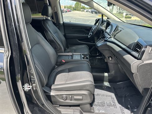 Used 2025 Honda Odyssey Elite image 35