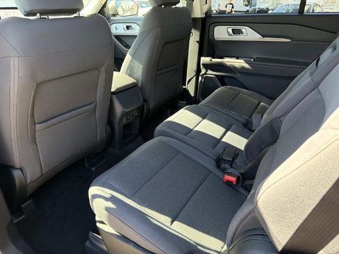 Certified 2025 Ford Explorer Active RWD image 13