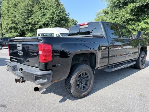 Used 2018 Chevrolet Silverado 2500 LTZ w/ Duramax Plus Package AWD/4WD image 6