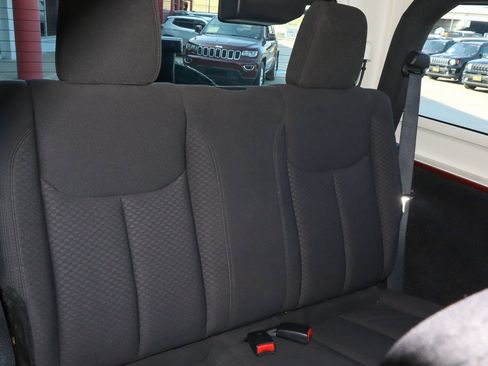 Used 2013 Jeep Wrangler Sport AWD/4WD image 20