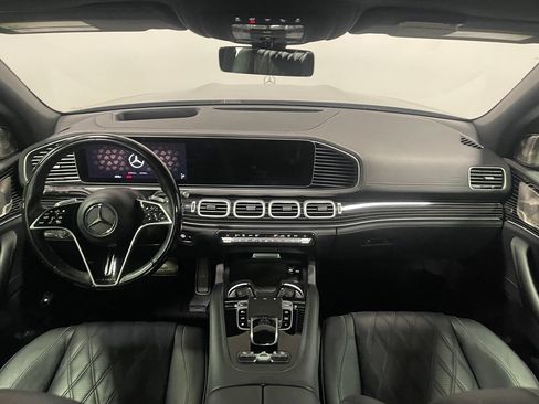 Certified 2024 Mercedes-Benz Maybach GLS 600 4MATIC image 29