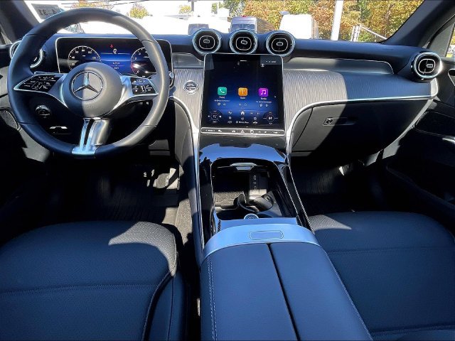 Used 2026 Mercedes-Benz GLC 300 4MATIC image 9
