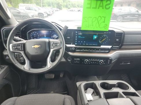 Used 2025 Chevrolet Silverado 2500 LT w/ Convenience Package AWD/4WD image 27