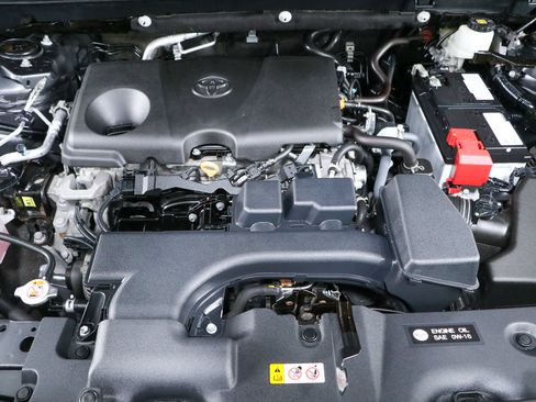 Used 2024 Toyota RAV4 LE AWD/4WD image 29