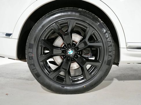 Used 2020 BMW X7 xDrive40i w/ Premium Package image 38