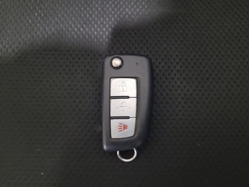 Used 2018 Nissan Rogue Sport S image 32