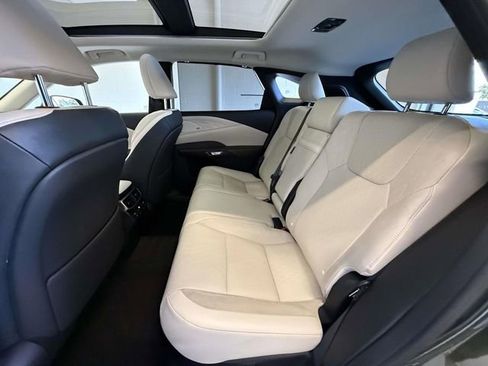 Certified 2023 Lexus RX 350 AWD w/ Accessory Package image 19