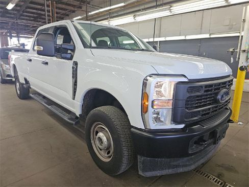 Used 2024 Ford F350 XL w/ FX4 Off-Road Package AWD/4WD image 3
