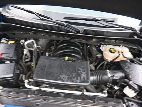 Used 2023 Chevrolet Silverado 1500 LT AWD/4WD image 29