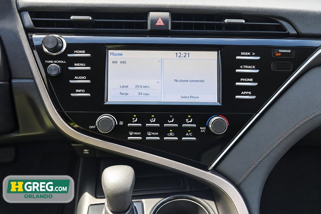 Used 2018 Toyota Camry LE FWD image 14