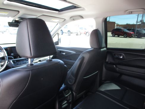 Used 2023 Honda Ridgeline RTL image 18