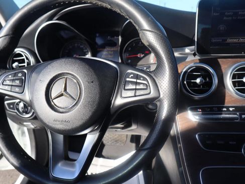 Used 2017 Mercedes-Benz C 300 Luxury image 18