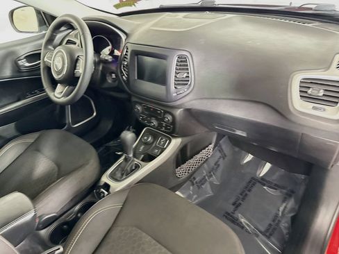 Used 2021 Jeep Compass Sport AWD/4WD image 31