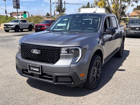 New 2026 Ford Maverick Lariat image 7