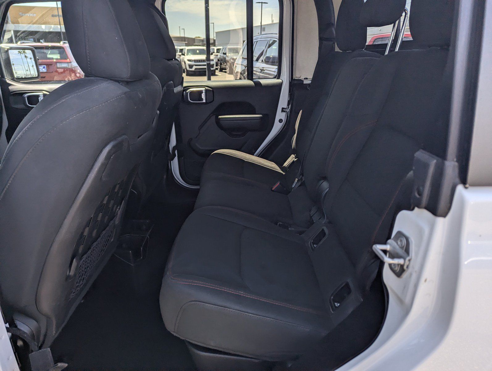 Used 2022 Jeep Gladiator Rubicon w/ LED Lighting Group AWD/4WD image 8