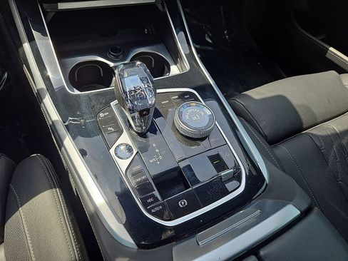 Used 2023 BMW ALPINA XB7 AWD/4WD image 31