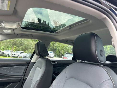 New 2026 Volkswagen Jetta SEL image 17